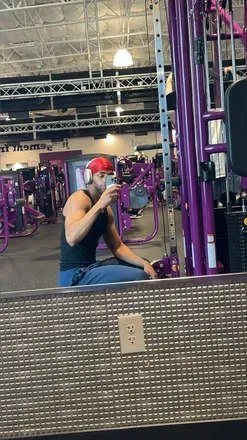 OnlyFans account  muncensoredd avatar 1