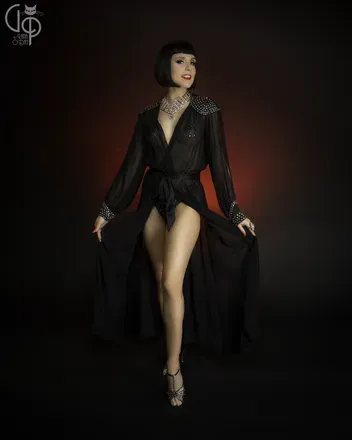 OnlyFans account  roxielerouge avatar 1