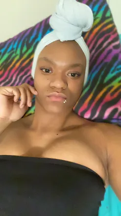 OnlyFans account  diamond_milli header 2