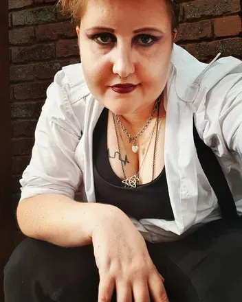 OnlyFans account  littleloux avatar 1