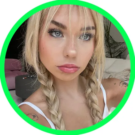 OnlyFans of starletstone