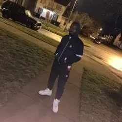 OnlyFans account  lilgonthetrack avatar 1
