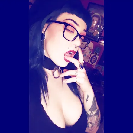 OnlyFans of beautykillerdoll