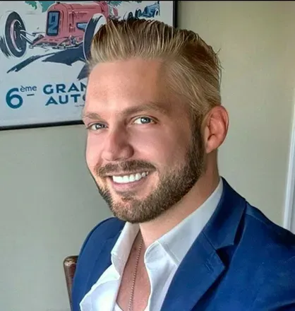OnlyFans of twohandtim