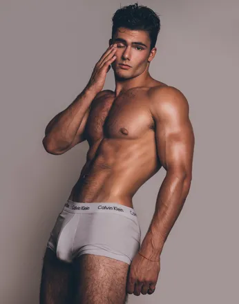 OnlyFans of leviconely