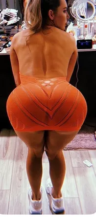 OnlyFans account  kissandtellme header 2