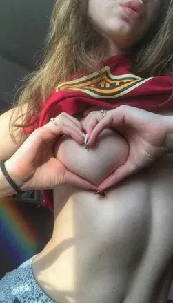 OnlyFans cuenta yourqueen732 avatar 1