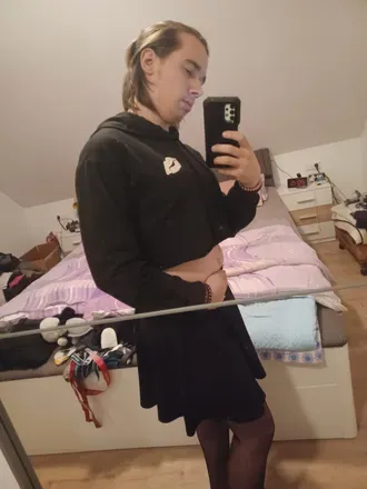 OnlyFans cuenta leonie1819 avatar 1