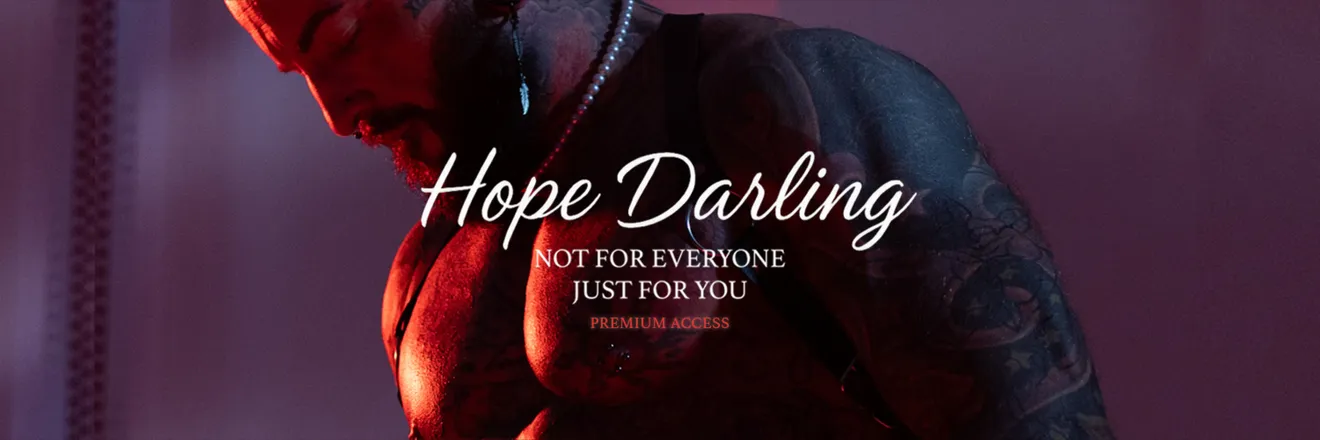 OnlyFans account  darling_13 header 2