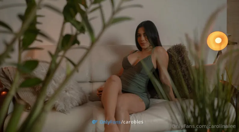 OnlyFans cuenta carolinalee header 2