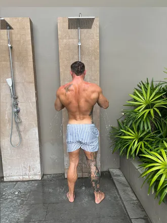 OnlyFans cuenta jamesssbuttler header 2