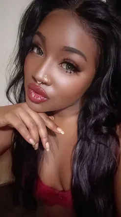 OnlyFans cuenta bajanbeauty2990 header 2