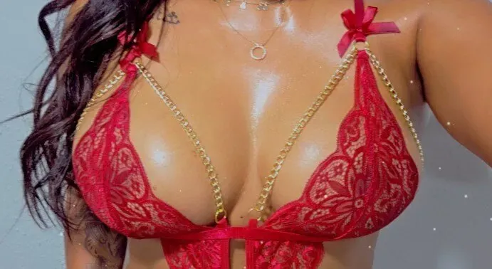 OnlyFans account  sinfullyyours97 header 2