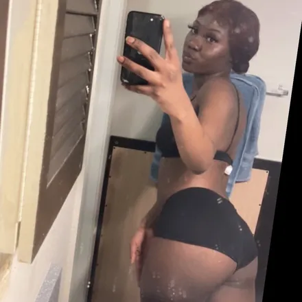 OnlyFans cuenta chocolatebugg header 2