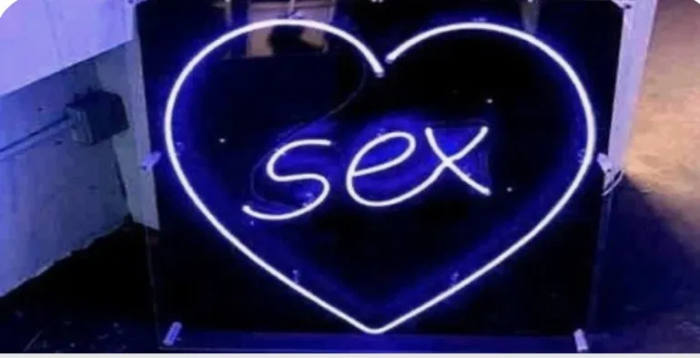OnlyFans cuenta youneedkaycee header 2