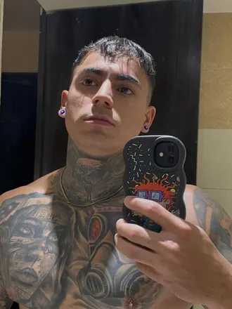 OnlyFans cuenta maxstron111 header 2
