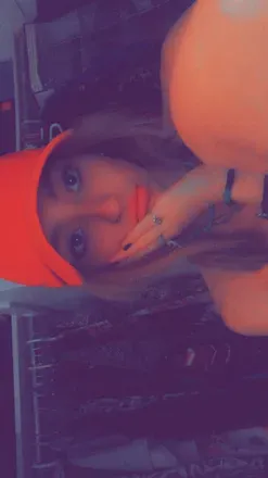 OnlyFans cuenta thebeesknees420 avatar 1