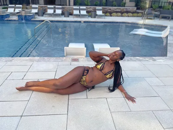 OnlyFans cuenta iamchocolateminnie header 2