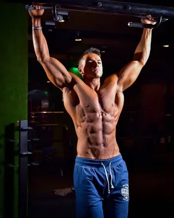 OnlyFans cuenta valterziev header 2