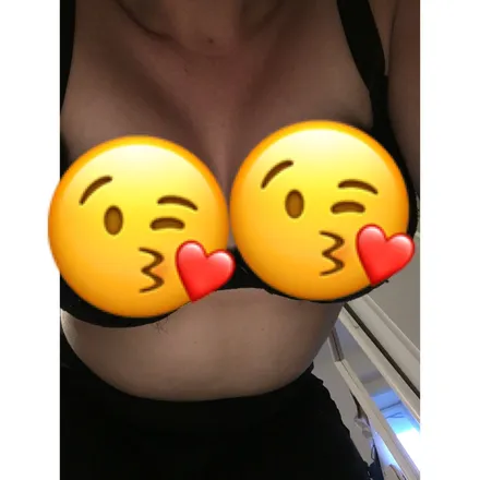 OnlyFans account  juicytiff.ba header 2