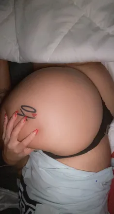 OnlyFans cuenta inyourdreamsz header 2