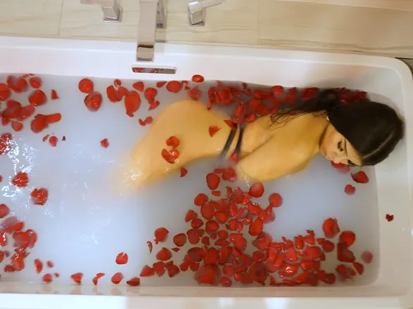 OnlyFans cuenta theperuvianprincess header 2