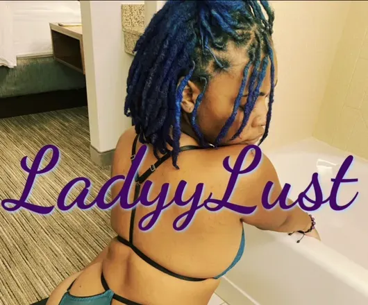OnlyFans cuenta ladyylust22 header 2