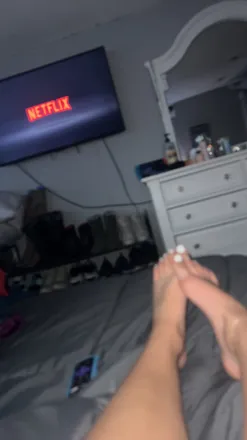 OnlyFans cuenta freakyyfeets header 2