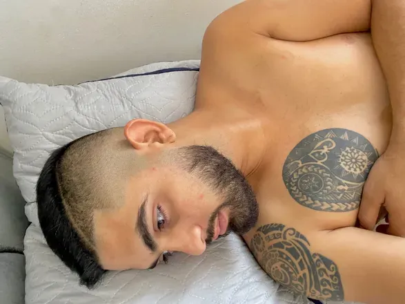 OnlyFans cuenta julioalvarez724 header 2