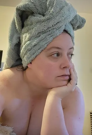 OnlyFans account  curlychunks header 2