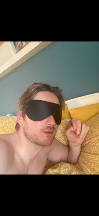 OnlyFans account  openhol3 header 2