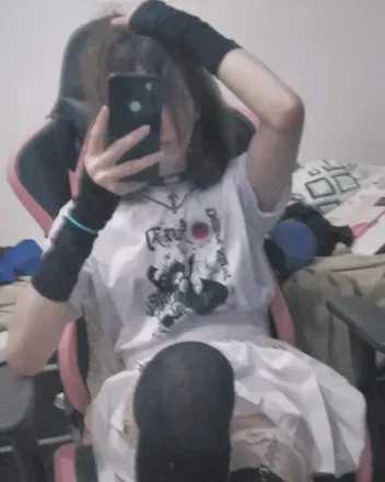 OnlyFans account  little_ren_n avatar 1