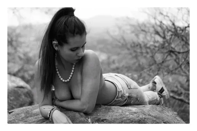 OnlyFans cuenta lamorena_mia09 header 2