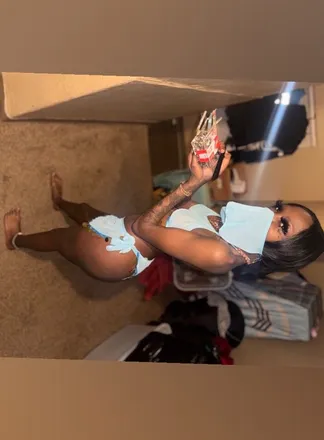 OnlyFans cuenta therealxxotix header 2