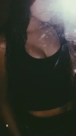 OnlyFans cuenta thebrunette22 avatar 1