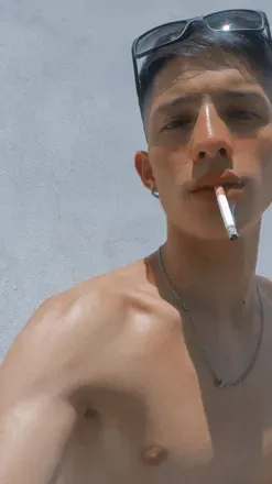 OnlyFans cuenta tomast3ves header 2