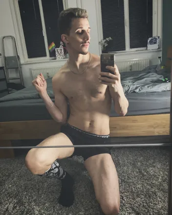 OnlyFans cuenta diamond439025 header 2