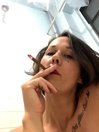 OnlyFans cuenta coravalley avatar 1