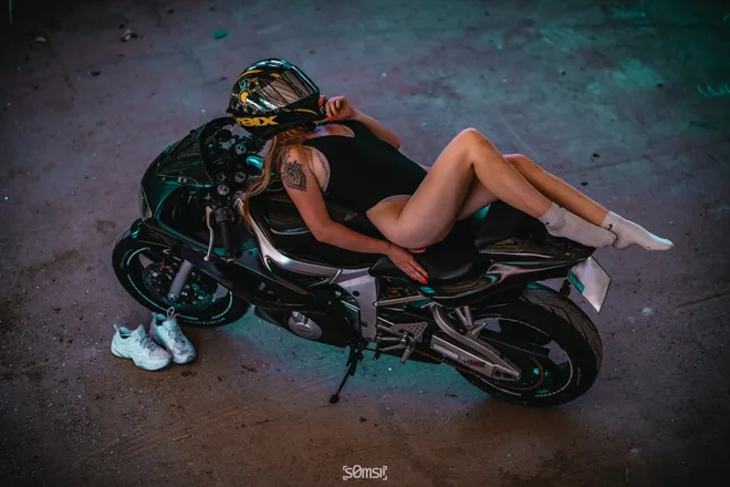 OnlyFans cuenta tschasman header 2