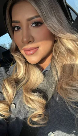 OnlyFans cuenta karlasolis1994 avatar 1