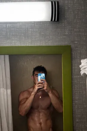 OnlyFans cuenta maxincontrol avatar 1