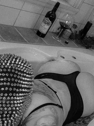 OnlyFans account  feetbaddie69 header 2