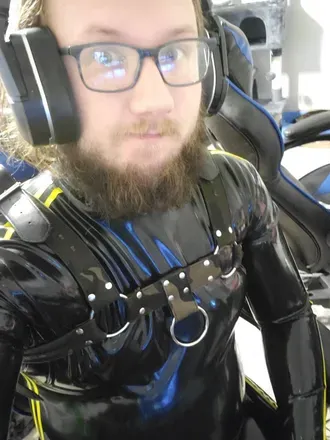 OnlyFans cuenta latexlover98 avatar 1