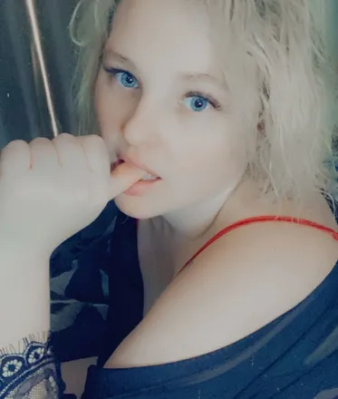 OnlyFans cuenta elle-alwaysdreaming header 2