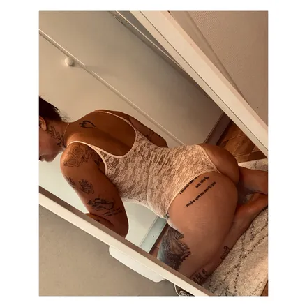 OnlyFans cuenta cissiiihere header 2