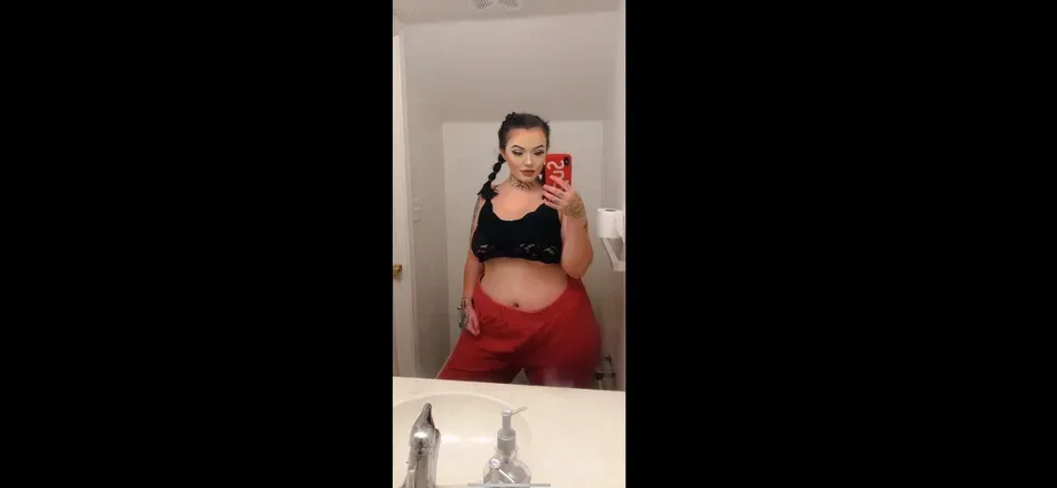 OnlyFans cuenta notyourmilfff avatar 1