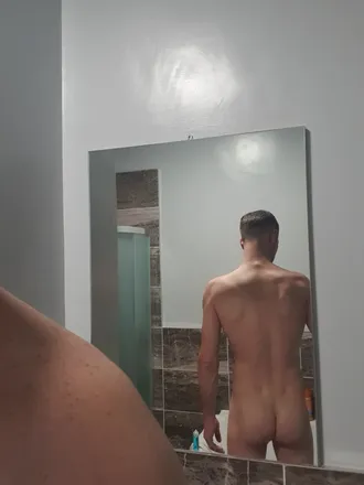 OnlyFans cuenta fungoluckyguy header 2