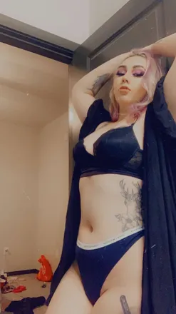OnlyFans account  luci_fer_morningstar header 2