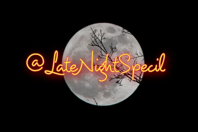 OnlyFans cuenta latenightspecil header 2