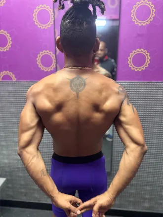 OnlyFans cuenta u328680401 header 2